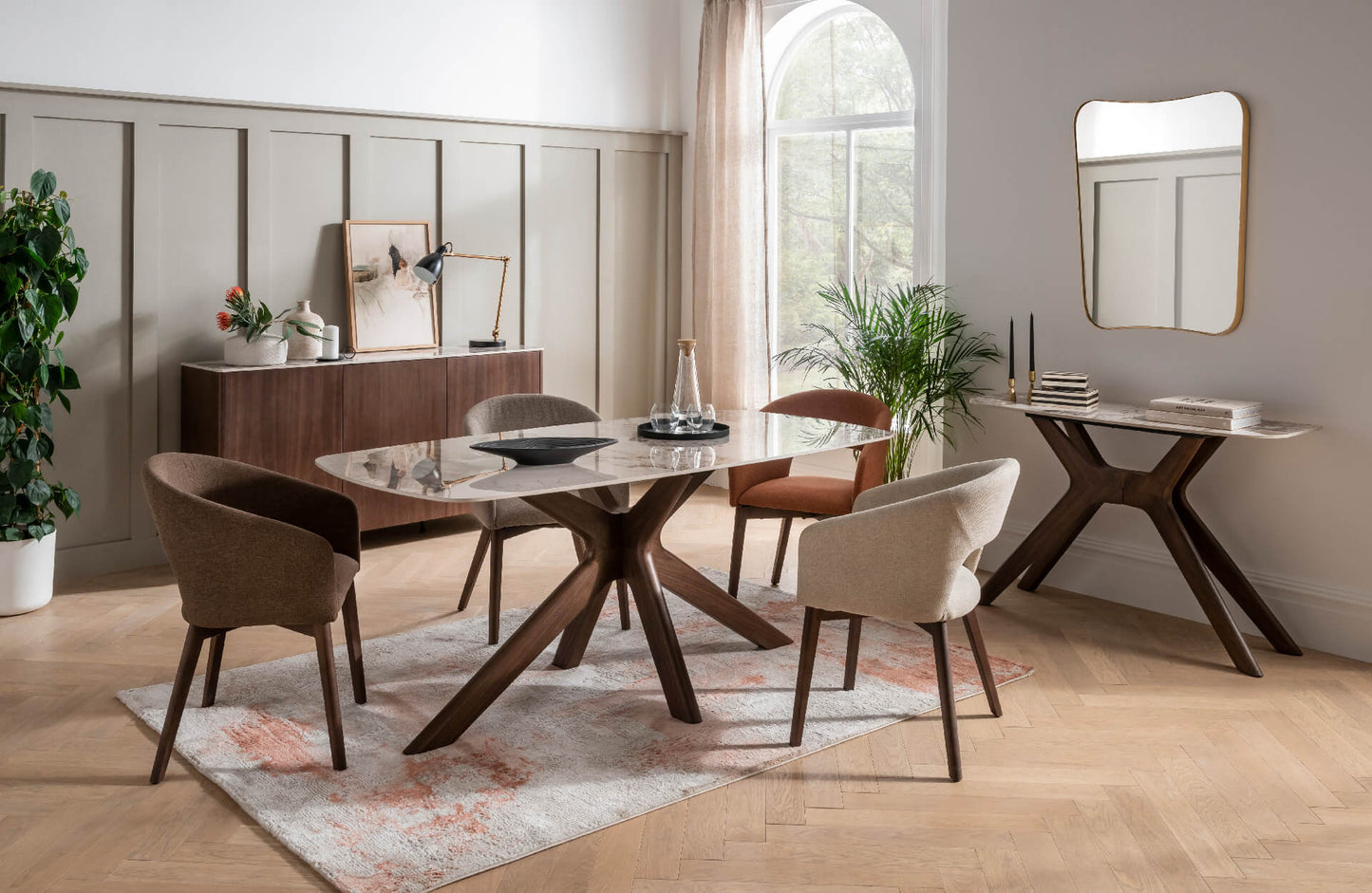 Ariya 1800 Dining Table