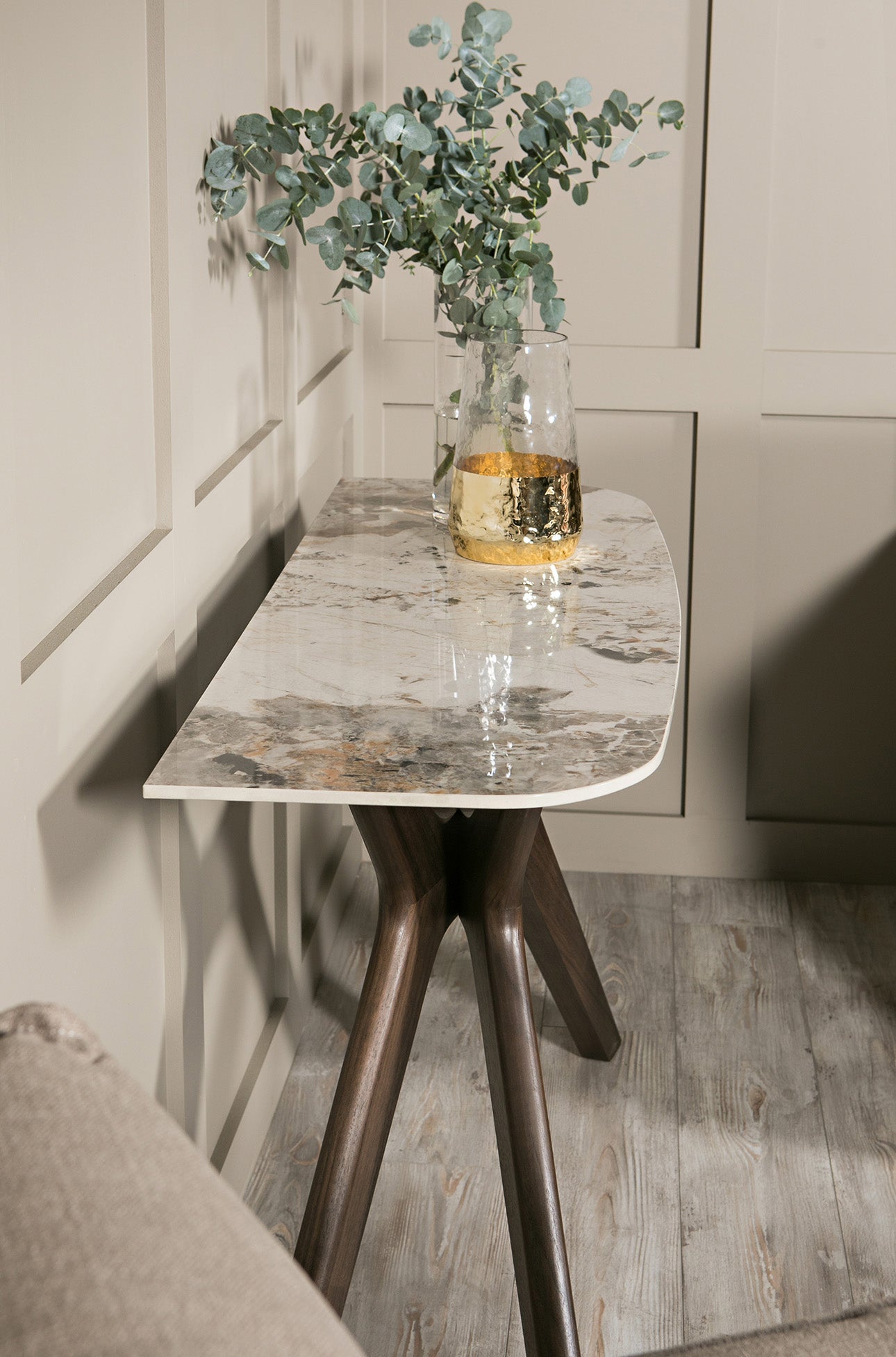 Ariya Console Table