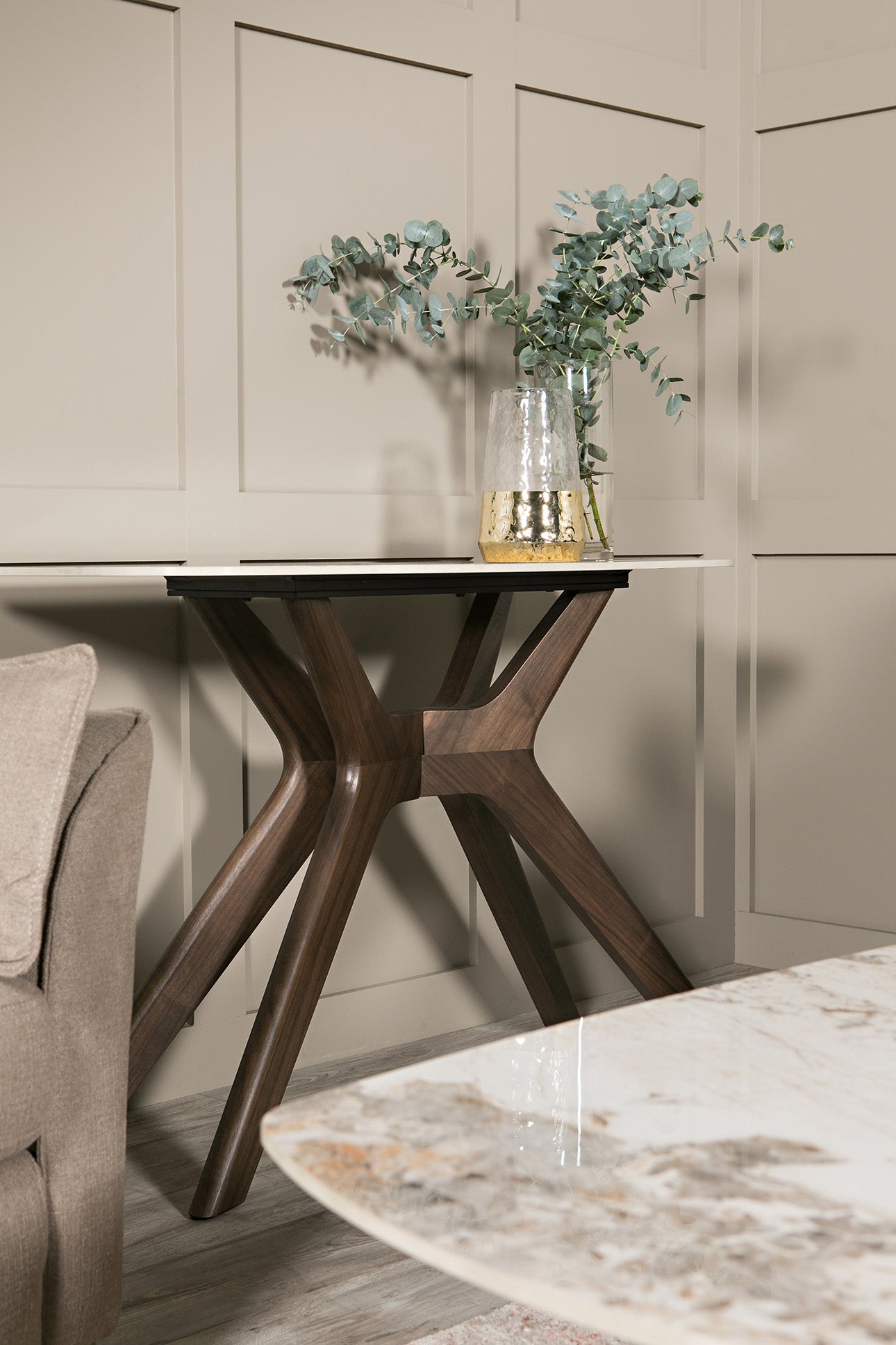 Ariya Console Table