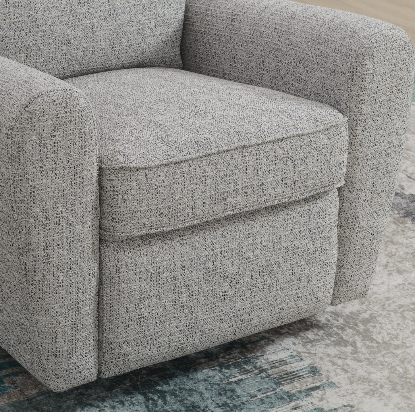 Hanover Swivel Chair